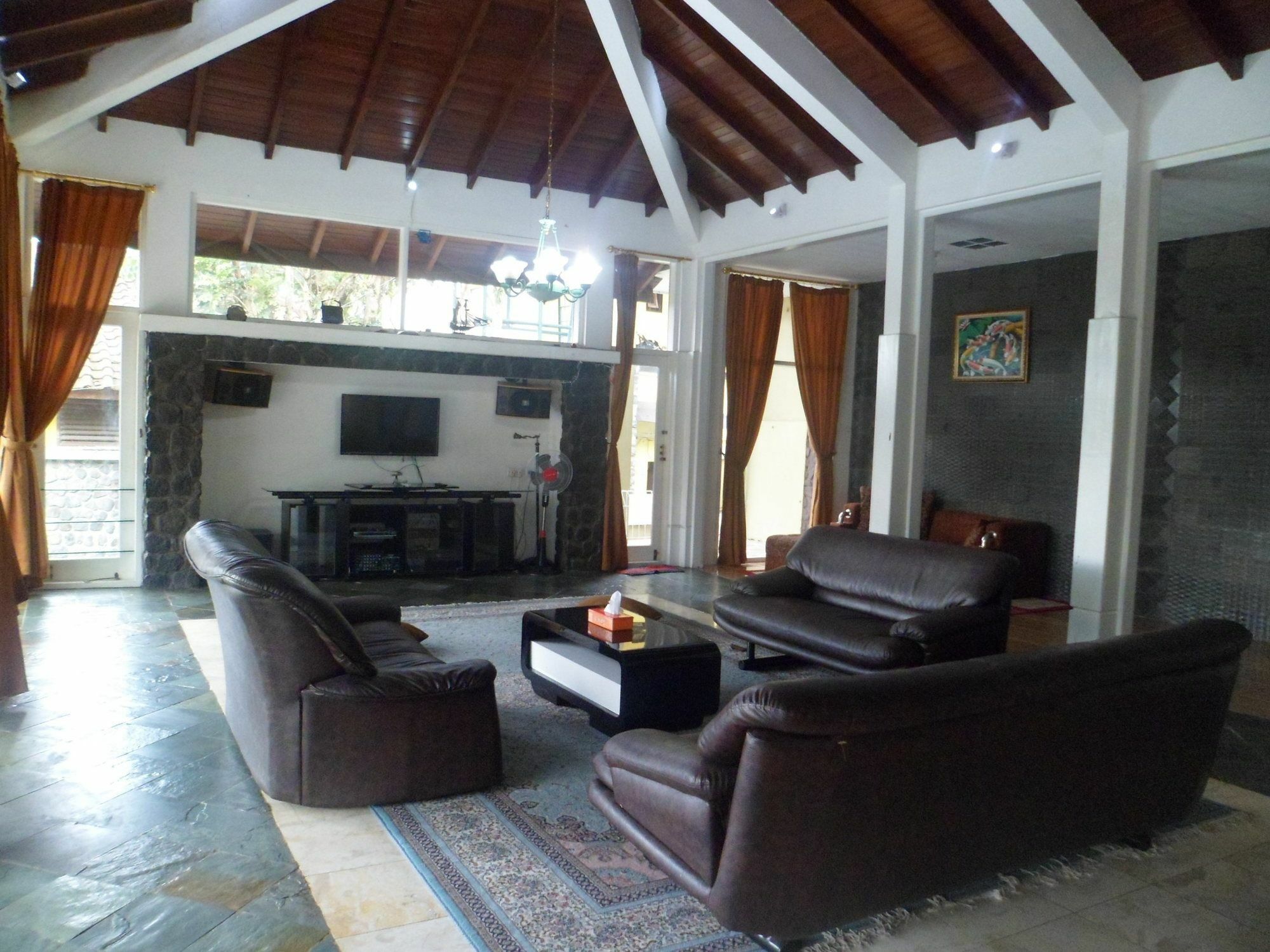 Villa Bukit Danau Cipanas  Exterior foto